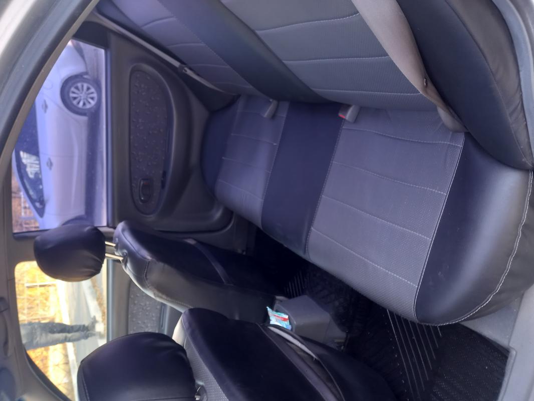 Продам 370000, резина зима+ лето. - Новотроицк