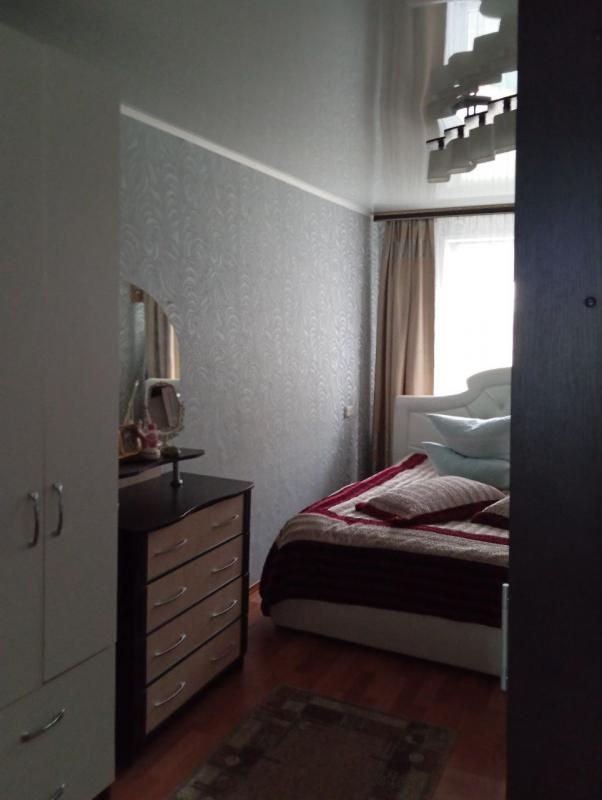 Продается уютная 2-комнатная квартира в тихом районе, идеально подходящая для семьи или пары. - Новотроицк