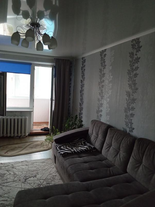 Продается уютная 2-комнатная квартира в тихом районе, идеально подходящая для семьи или пары. - Новотроицк