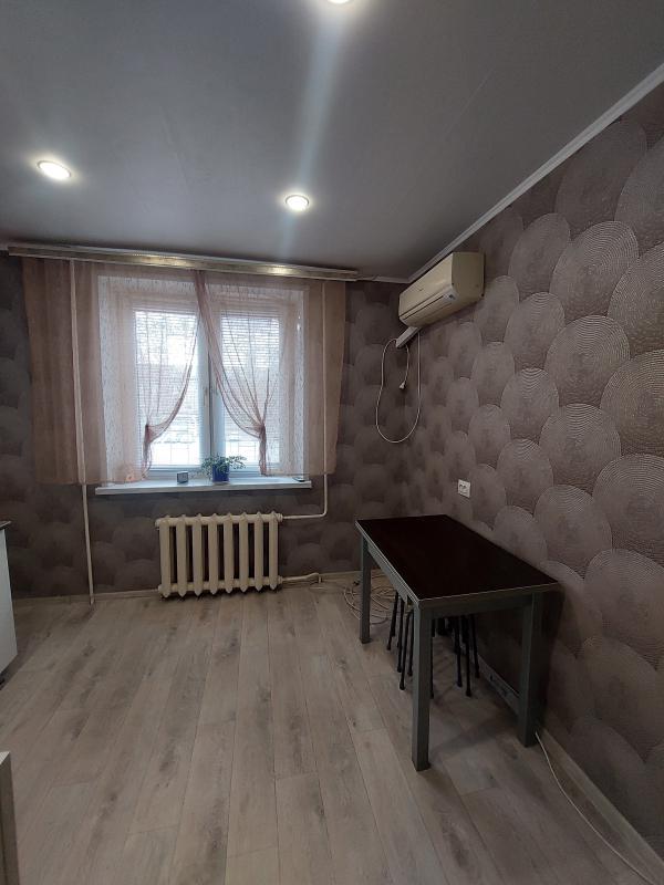 Продаётся уютная однокомнатная квартира площадью 33.1 квадратных метра на первом этаже девятиэтажног - Новотроицк