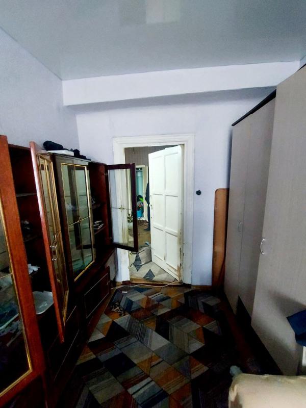 Продается 3-комнатная квартира по адресу: г. - Новотроицк