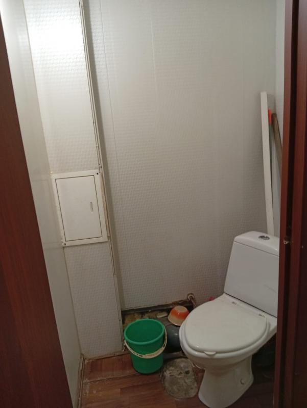 Напротив площадка (бывший кинотеатр Экран) - Новотроицк