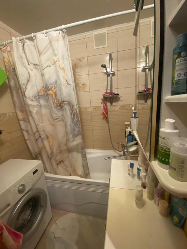 ПРОДАЕТСЯ ПРЕКРАСНАЯ 3Х-КОМНАТНАЯ КВАРТИРА В КИРПИЧНОМ ДОМЕ СОВРЕМЕННОЙ ПОСТРОЙКИ  С УЛУЧШЕННОЙ ПЛАН - Новотроицк