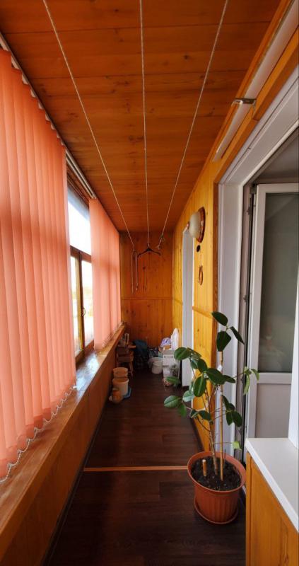 Просторная и уютная квартира ждет новых владельцев!

🌿 Предлагается: просторная трехкомнатная квар - Гай