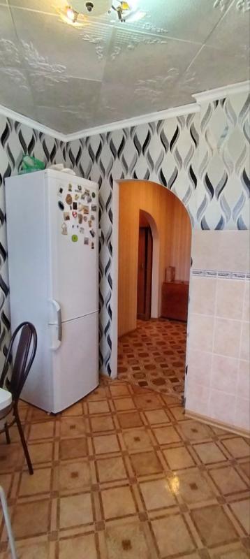 Продается  2-комнатная квартира в Новотроицке!

🌟 Адрес: ул. - Новотроицк