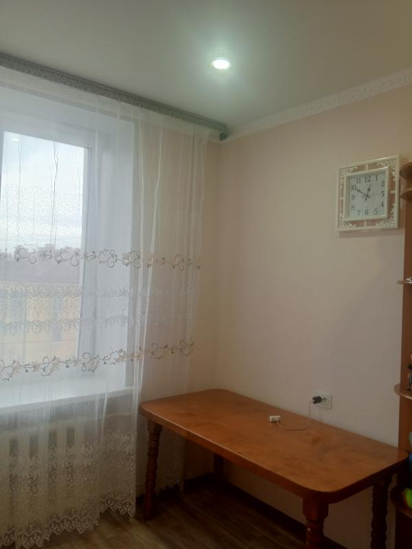 Продаётся двухкомнатная кв в городе Новотроицк 47,1кв. - Новотроицк