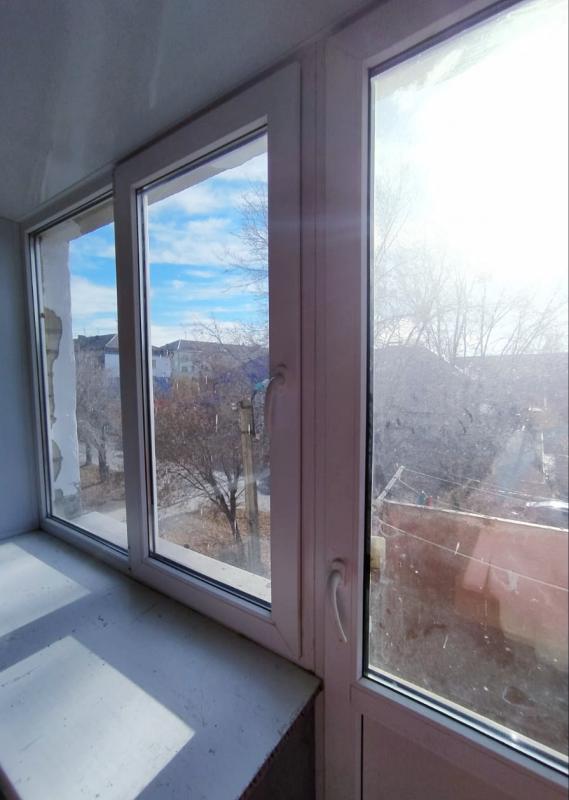 ПРОДАЁТСЯ 1 - КОМНАТНАЯ КВАРТИРА, НА 3 ЭТАЖЕ 5-ТИ ЭТАЖНОГО КИРПИЧНОГО ДОМА. - Новотроицк