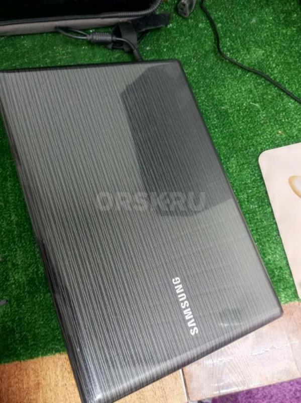 Ноутбук Samsung
Процессор AMD Trion(tm) Dual-Core Mobili M500/2.20GHz.
4gb DDR3 оперативной памяти - Орск