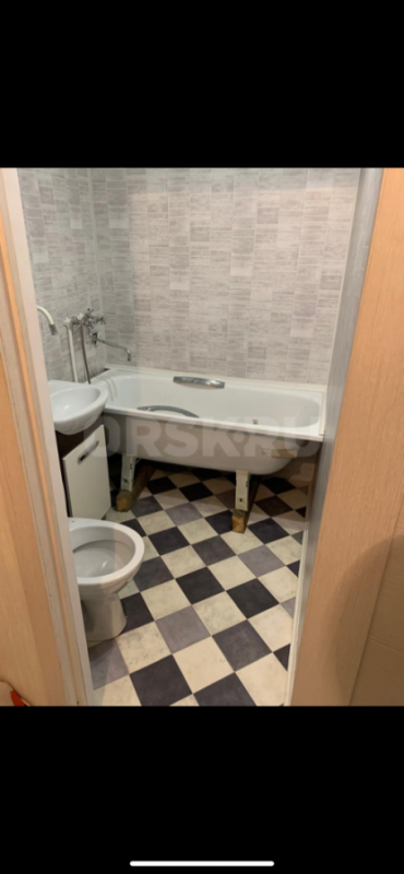 Сдам квартиру 1к-кв полностью мебелерованную , всё есть холодильник,микроволновая печь,стиральная ма - Орск