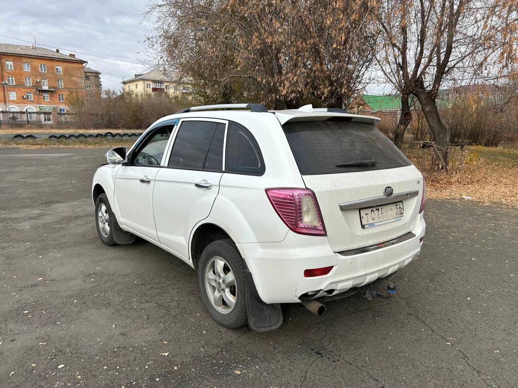 Продам лифан, состояние хорошее, по технике работает всё 
50 тысяч километров назад был куплен и уст - Орск