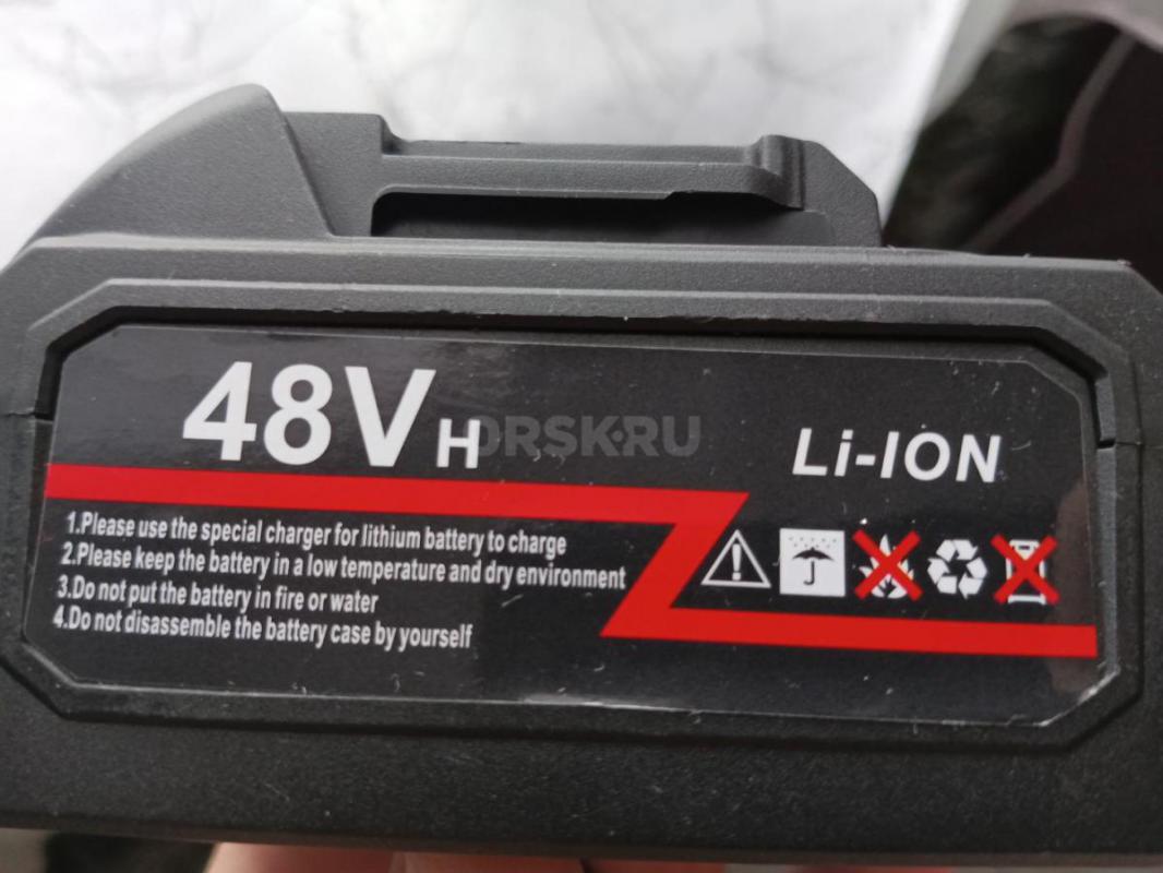 Аккумулятор АКБ 21 вольт, разъем как на Макита, 2 штуки по 500р. - Орск