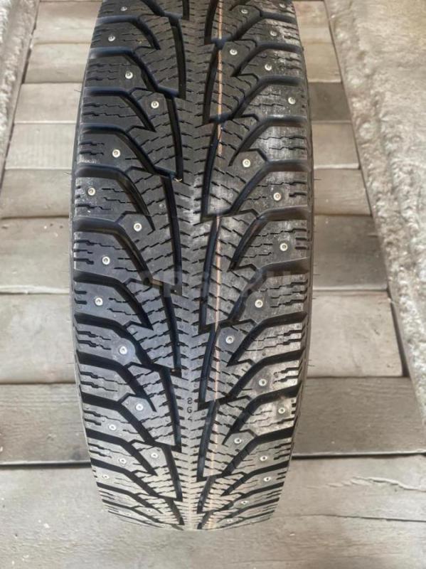 продам комплектом новую зимнюю шипованную резину NORDMAN С 195/75 R16 C, в количестве 6 штук, по цен - Орск