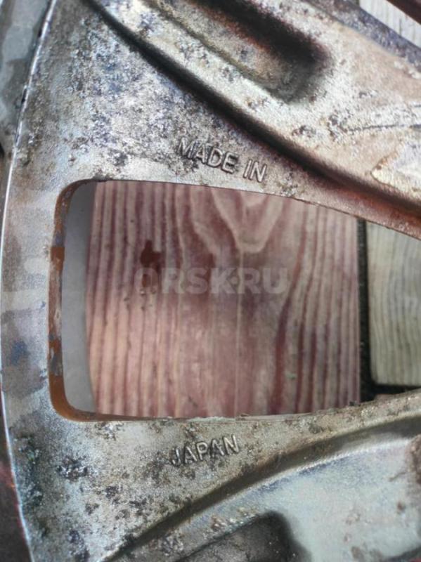 Продам комплект резины с дисками. - Орск