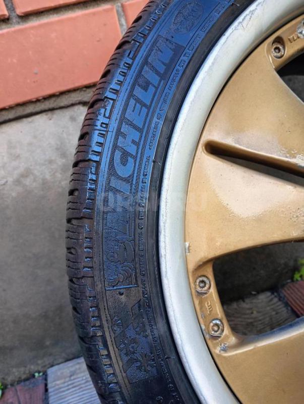 Продам комплект резины с дисками. - Орск