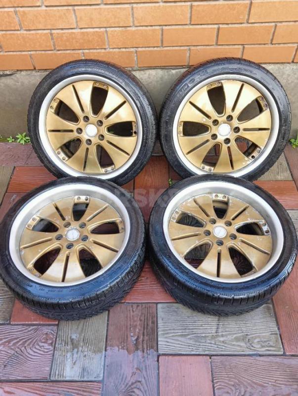 Продам комплект резины с дисками. - Орск