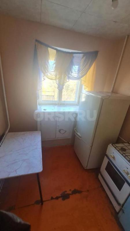 Продается 1 - комнатная квартира по адресу: ул. - Орск