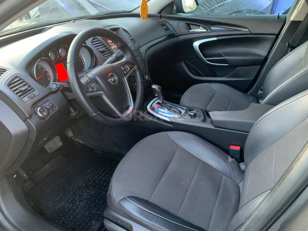 В продаже OPEL INSIGNIA, 2011 года выпуска в отличном техническом и внешнем состоянии. - Орск