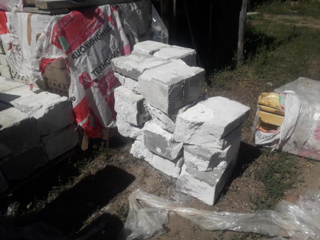 Газоблок 600×300×200, бу, разборный, остатки клея, сколы
30×10 4 половинки, 7 брусков
36шт. - Орск
