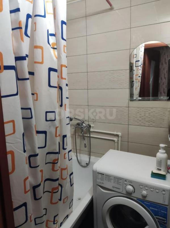 Сдам 4х комнатную квартиру 64 кв. - Орск