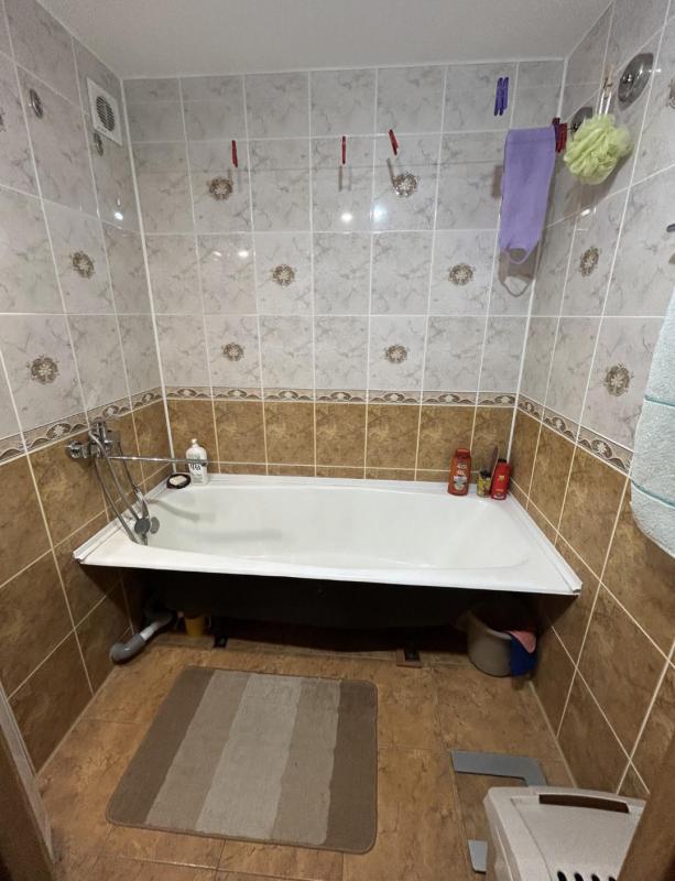 Продается отличная 3-комнатная квартира улучшенной планировки, но не стандарт, а 67,4 кв. - Новотроицк