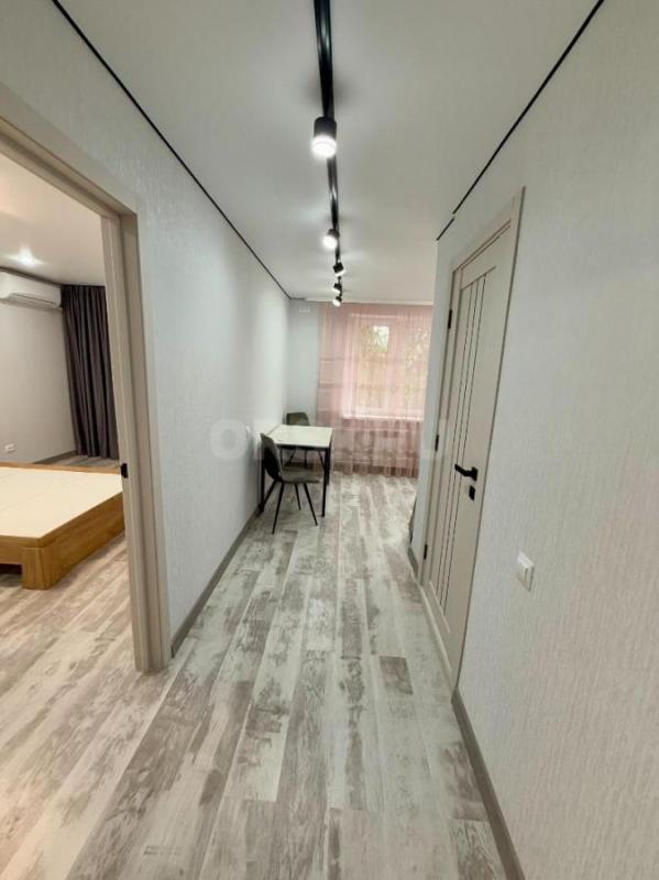 Продается однокомнатная квартира на третьем этаже по адресу Волкова 3. - Новотроицк