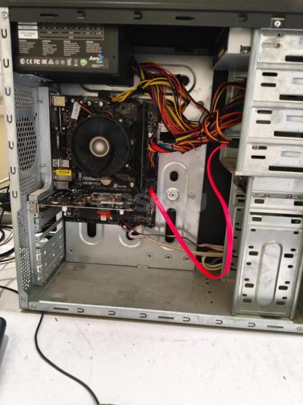 Системный блок:
Процессор Pentium G3240@3.1GHz
Мат. - Орск