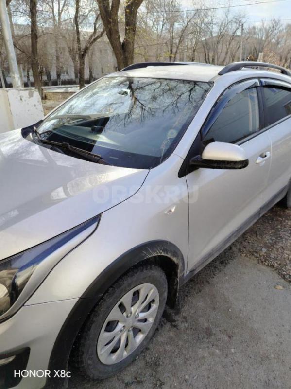 Пять лет обслуживалась у официального дилера, летняя резина на литье, зимняя на дисках. - Орск