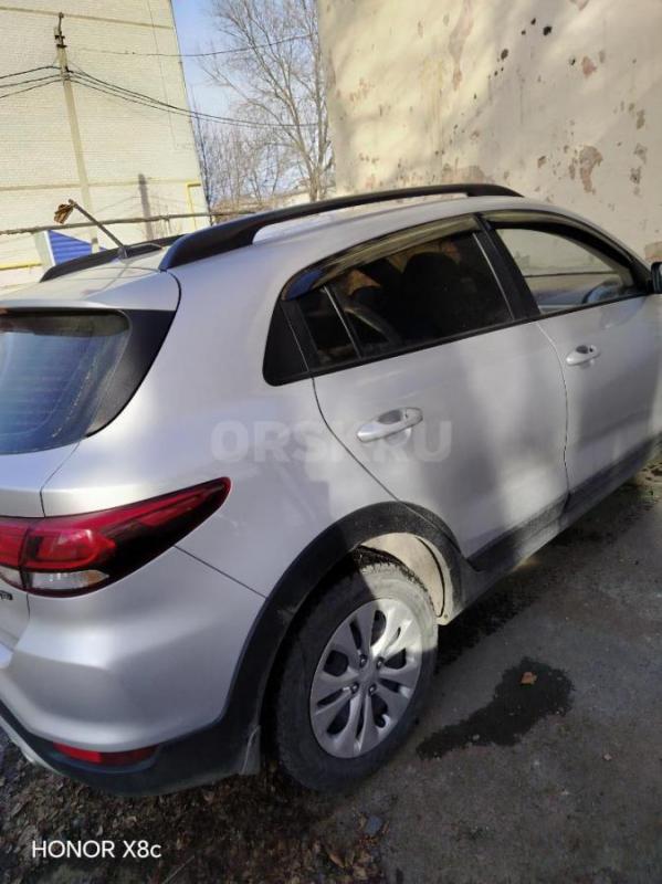 Пять лет обслуживалась у официального дилера, летняя резина на литье, зимняя на дисках. - Орск