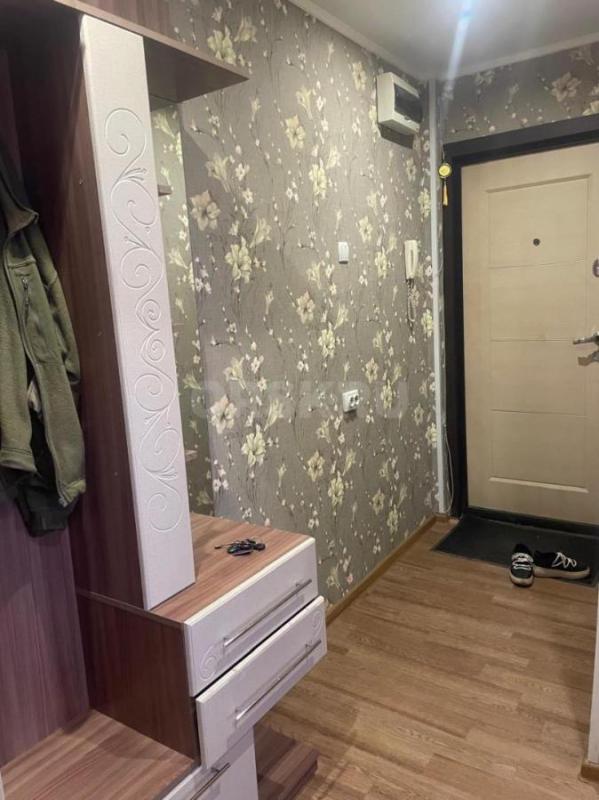 Сдаю двухкомнатную квартиру на Васнецова полностью оборудована новый мебелью новой техникой 
Отдель - Орск