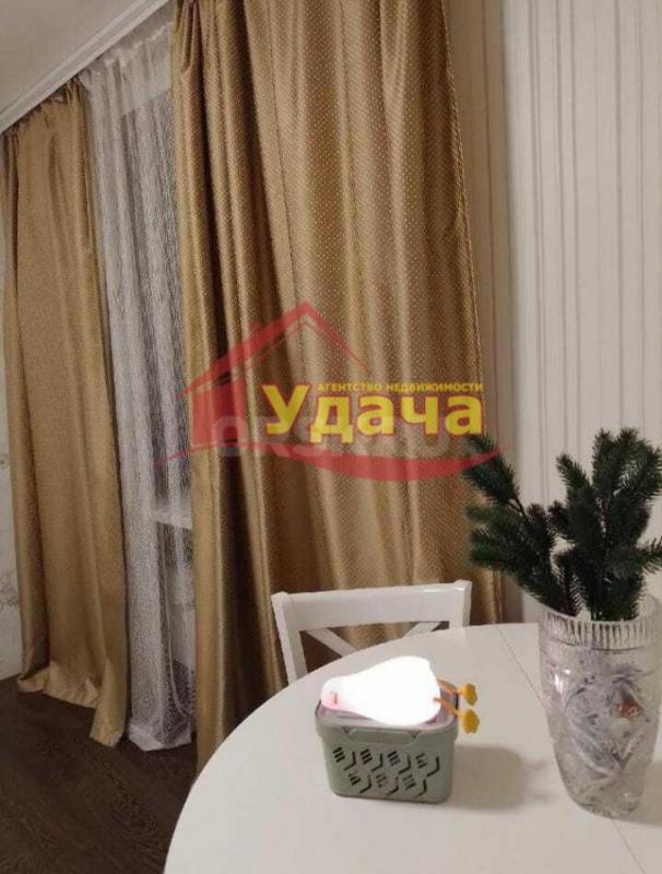 Продаю квартиру в центре города - остановка &amp;amp;quot;Луч&amp;amp;quot;. - Орск