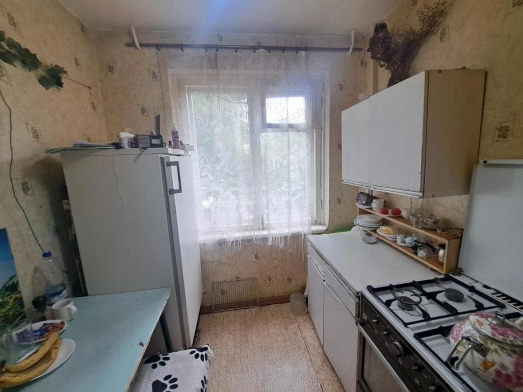 Продам в отличном районе, уютную 4 комн. - Орск