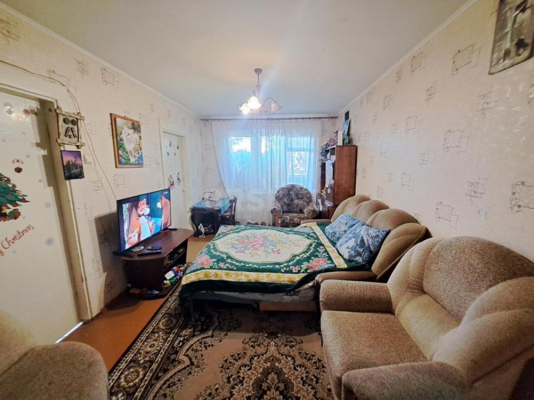 Продам в отличном районе, уютную 4 комн. - Орск