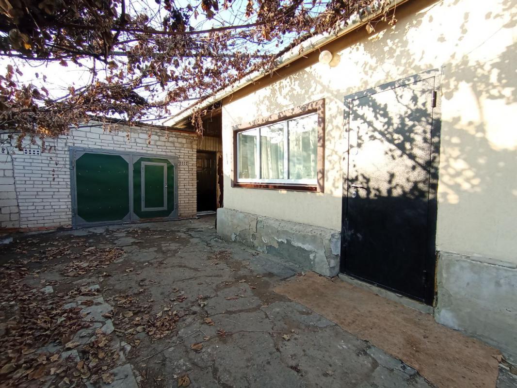 Продается дом с хорошим ремонтом по улице Луговая в г. - Новотроицк