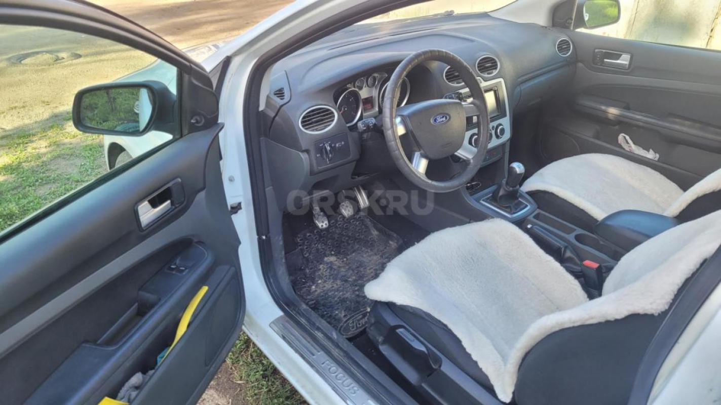 Продам Ford Focus 2 в редком 3-дверном кузове, с самым неприхотливым двигателем в 100 л.с. - Орск