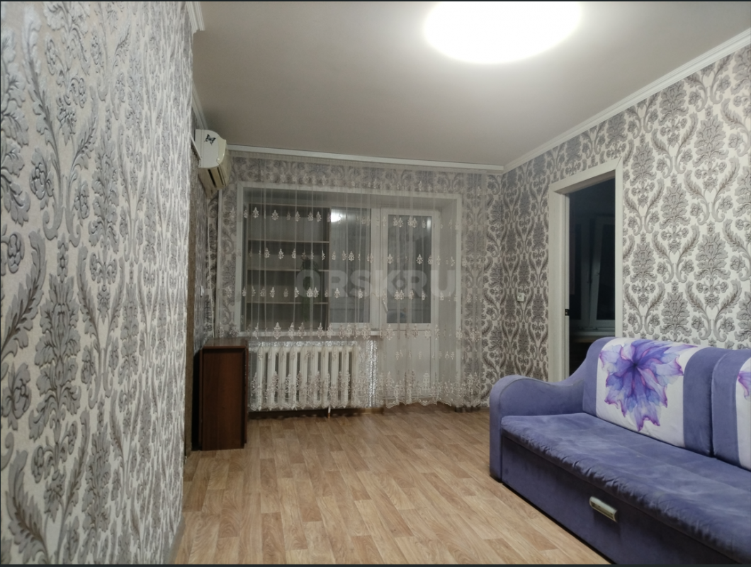 Продается светлая 2-комнатная квартира общей площадью 42,6 кв. - Орск