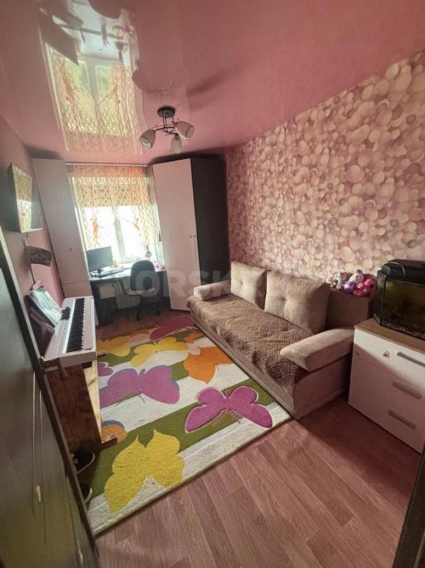 Предлагаем вашему вниманию уютную Трехкомнатную квартиру в хорошем районе города (за магазином Дизай - Орск