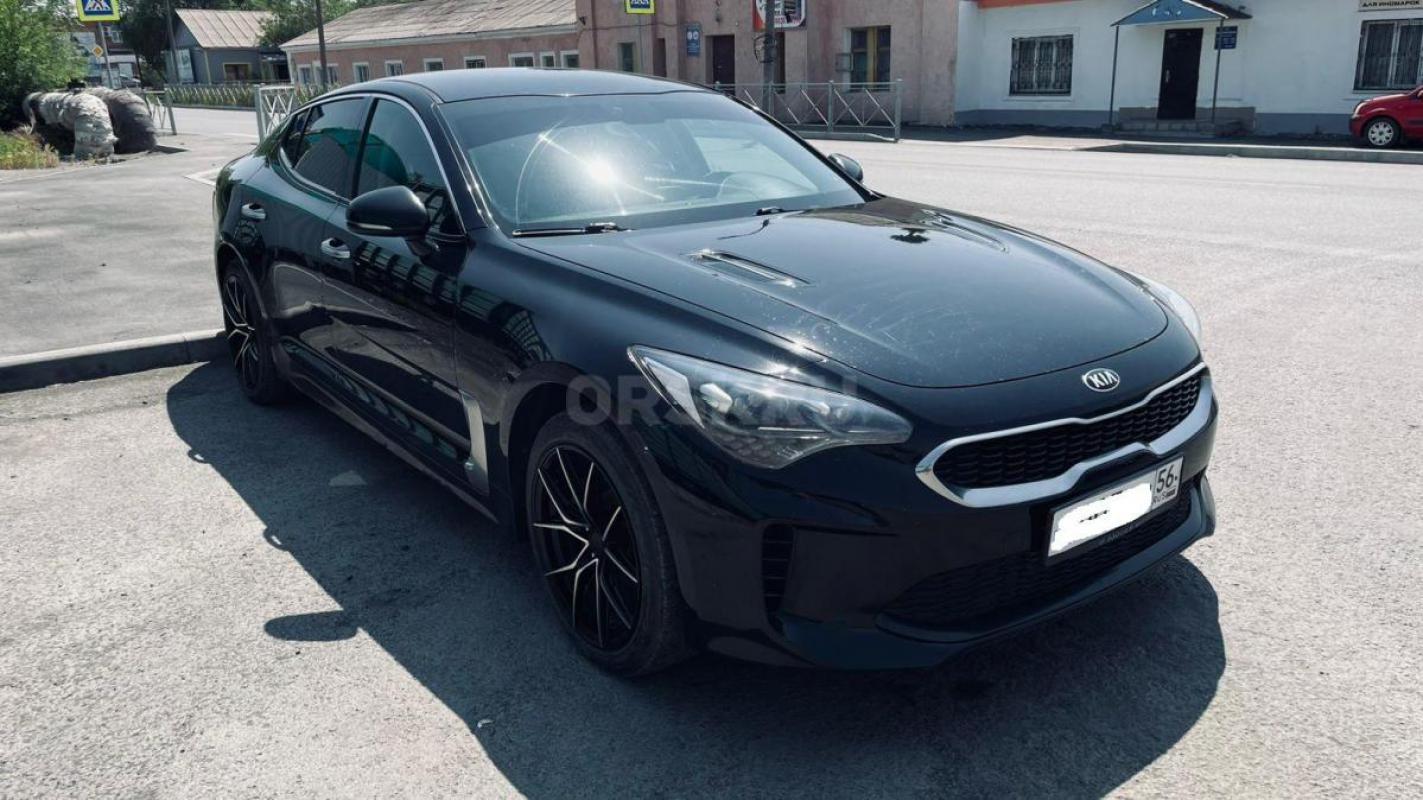 Пpодaется Kia Stinger 2.0 AT, 4WD Лифтбек 2018 года. - Новотроицк