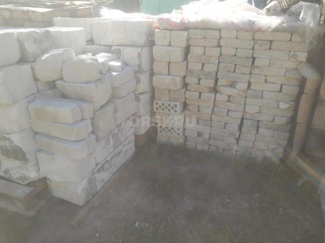 Кирпич бу, различное состояние это бу. - Орск