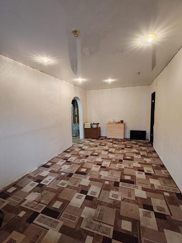 Продам двухкомнатную квартиру на остановке строительный техникум. - Новотроицк