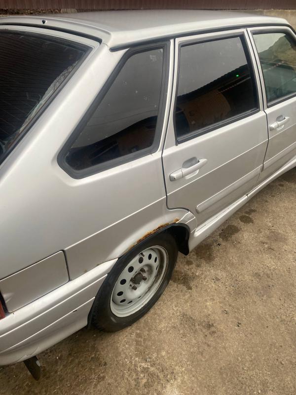 Машина на бодром ходу стоит прошивка евро-2 и спортивный раздвоенный выхлоп( не сильно громкий), нов - Орск