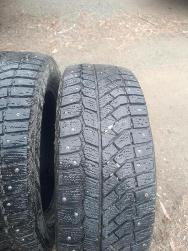 Продам резину viatti brinо nordico 205/55/16, в очень хорошем состоянии 95% шипов на месте дорогу де - Орск
