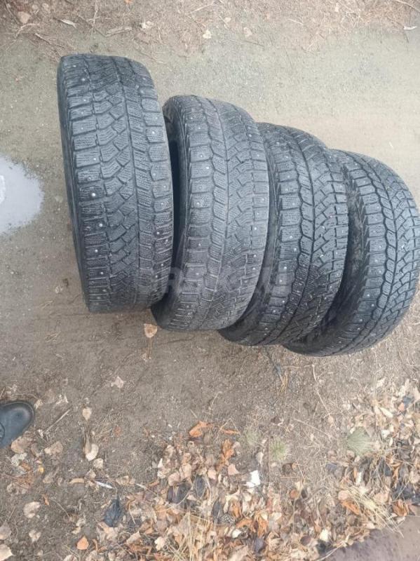 Продам резину viatti brinо nordico 205/55/16, в очень хорошем состоянии 95% шипов на месте дорогу де - Орск