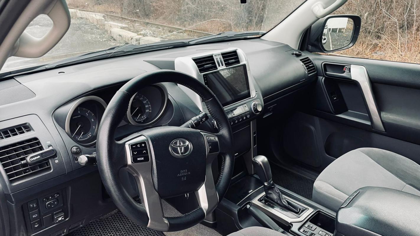 Пpодается Toyota Land Cruiser Prado 2.7 AT,  2012 года
Сборка Япония
Мультимeдия aндpоид
Kамеpa
Haви - Новотроицк