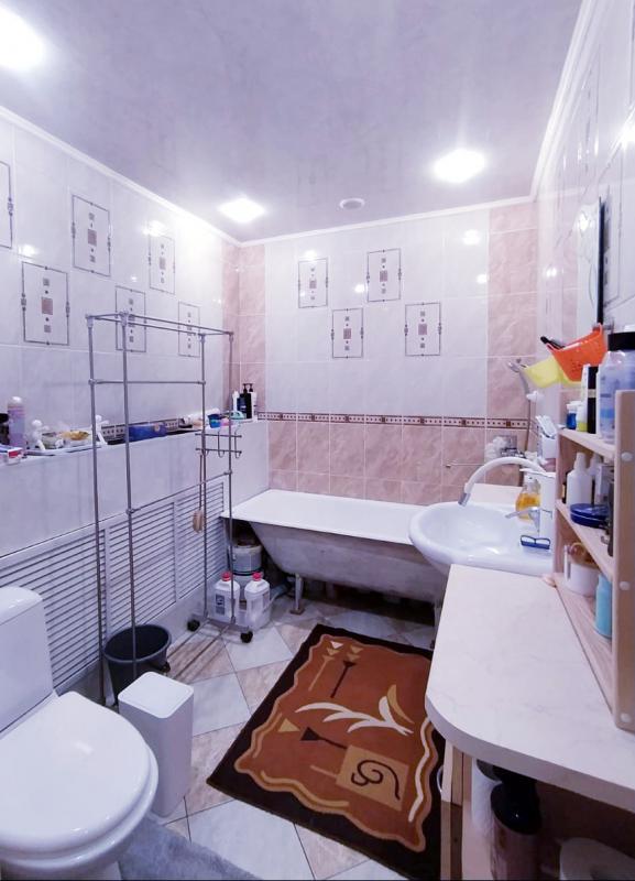 Продается ДОМ В С. - Новотроицк