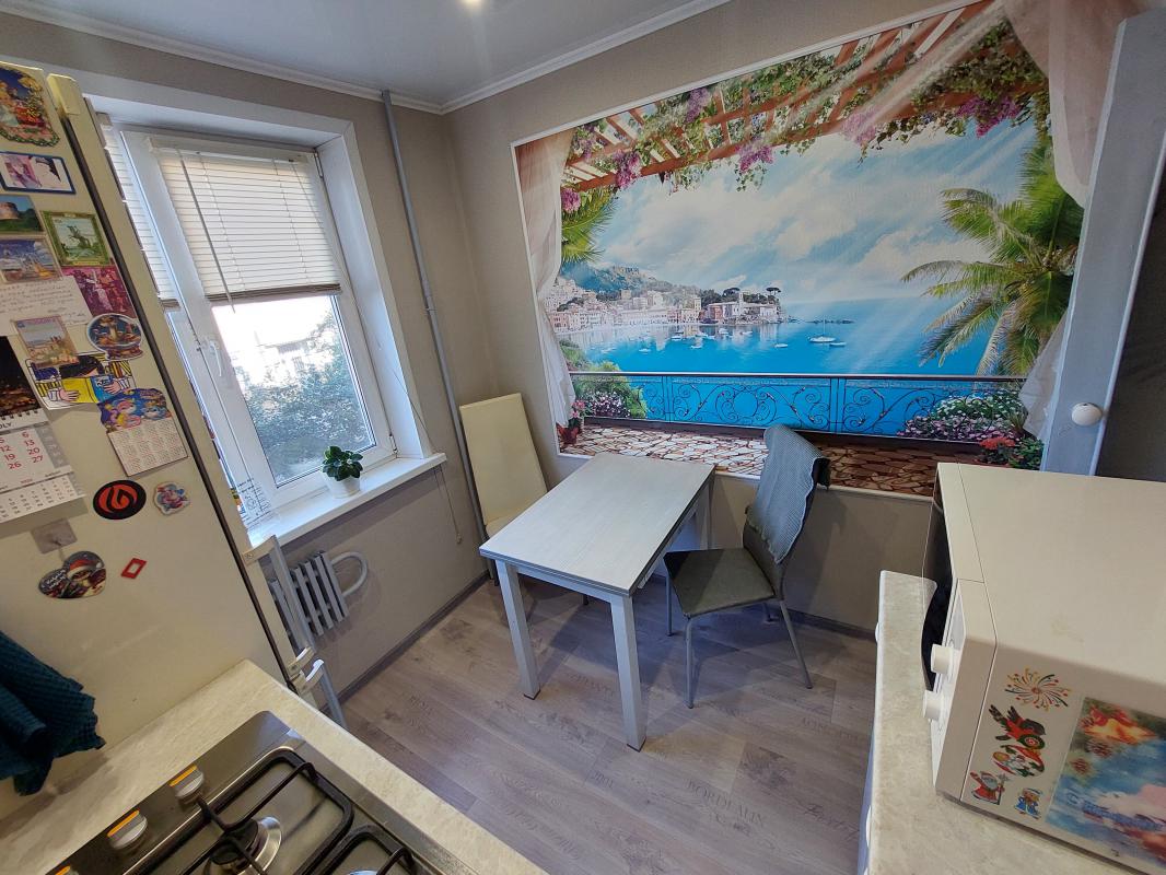 Продам 2хкомнатную квартиру с раздельными комнатами (распашонка). - Новотроицк