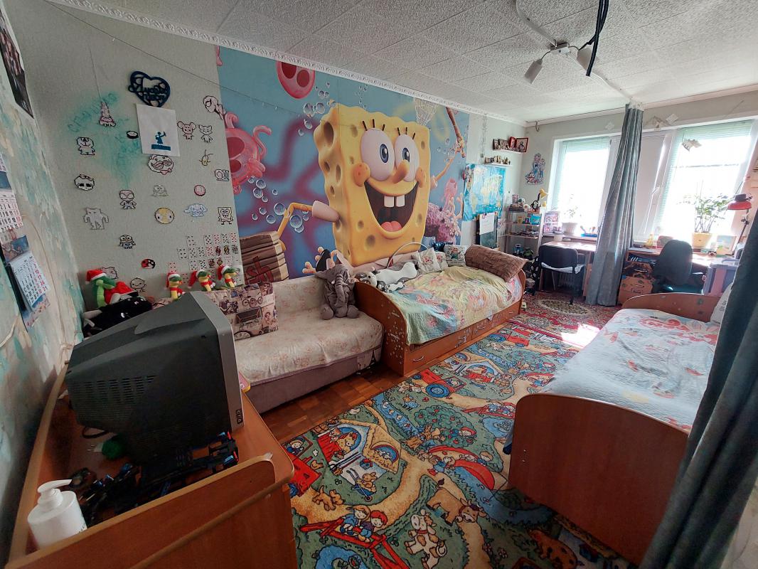 Продам 2хкомнатную квартиру с раздельными комнатами (распашонка). - Новотроицк