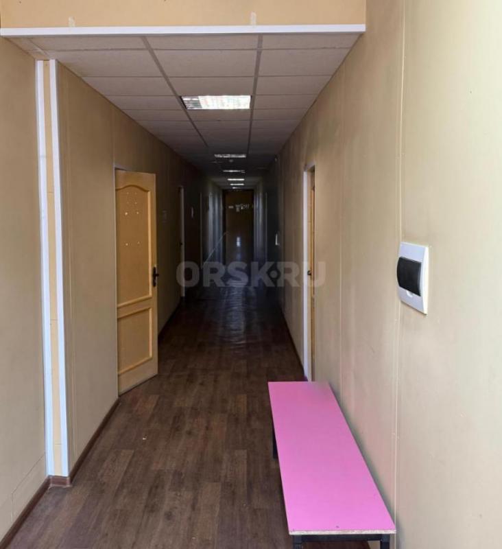 Продается двухэтажное нежилое здание в центре города! - Новотроицк