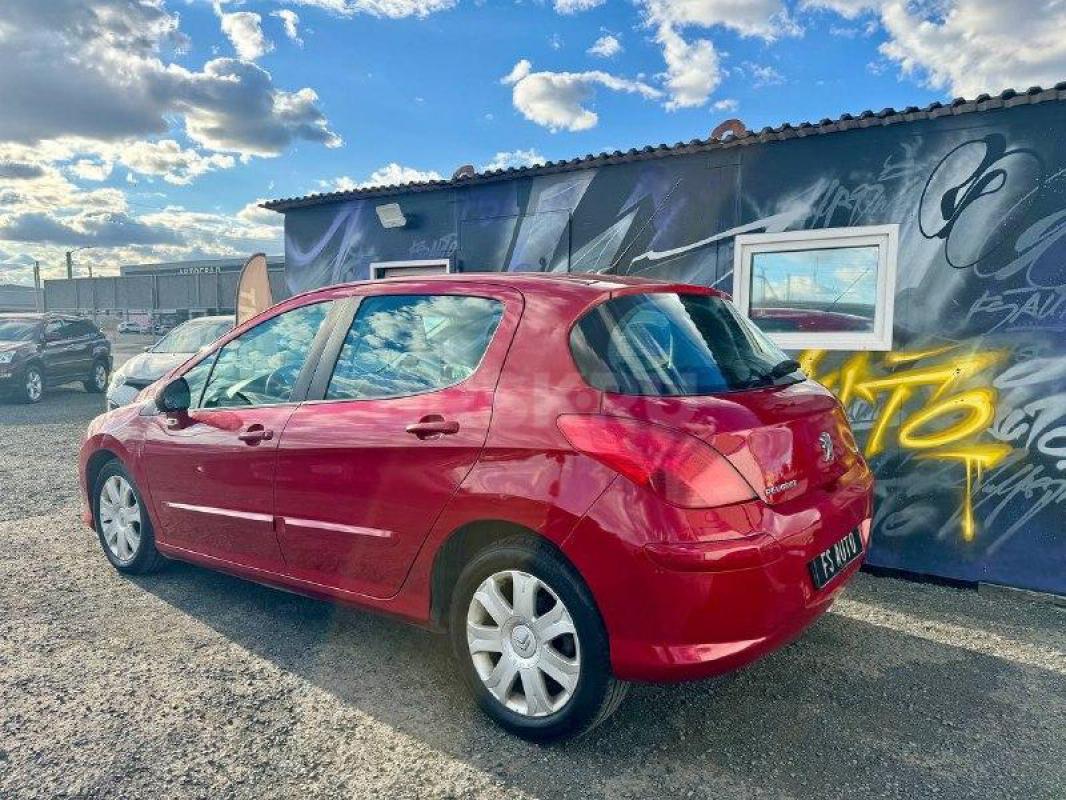 В продаже PEUGEOT 308 2010 года выпуска. - Орск