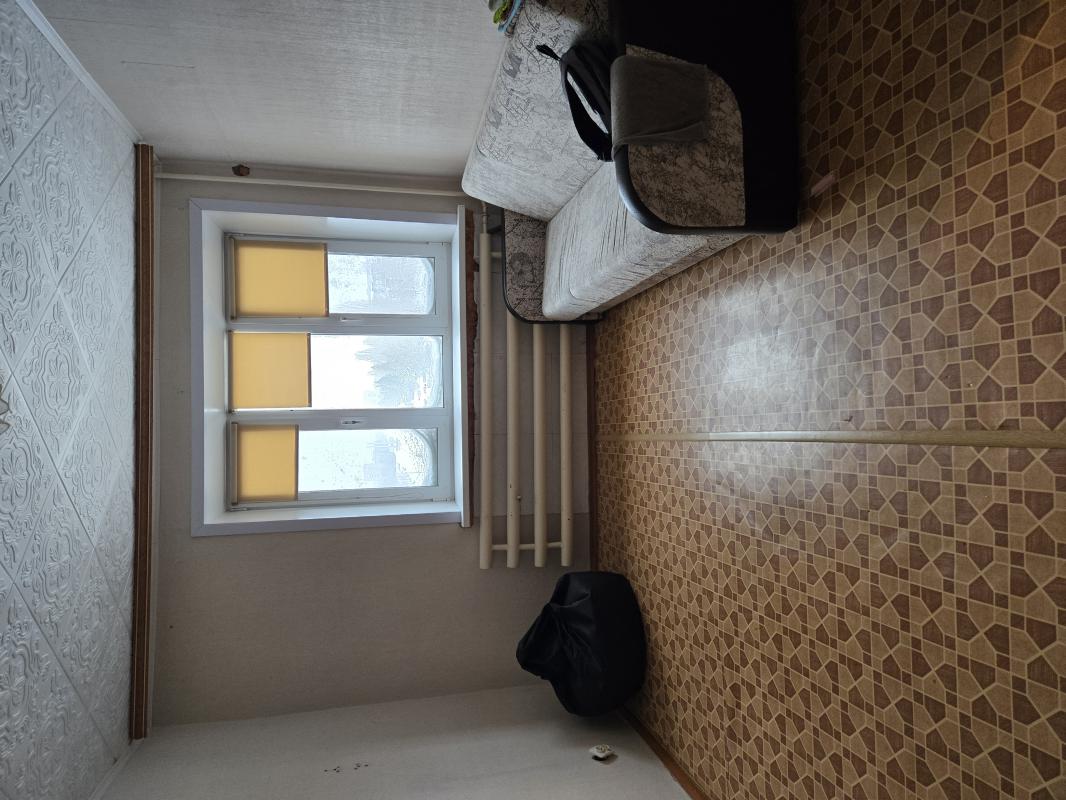 Продаётся однокомнатная квартира площадью 33.1 квадратных метров в общежитии МЖК на пятом этаже девя - Гай