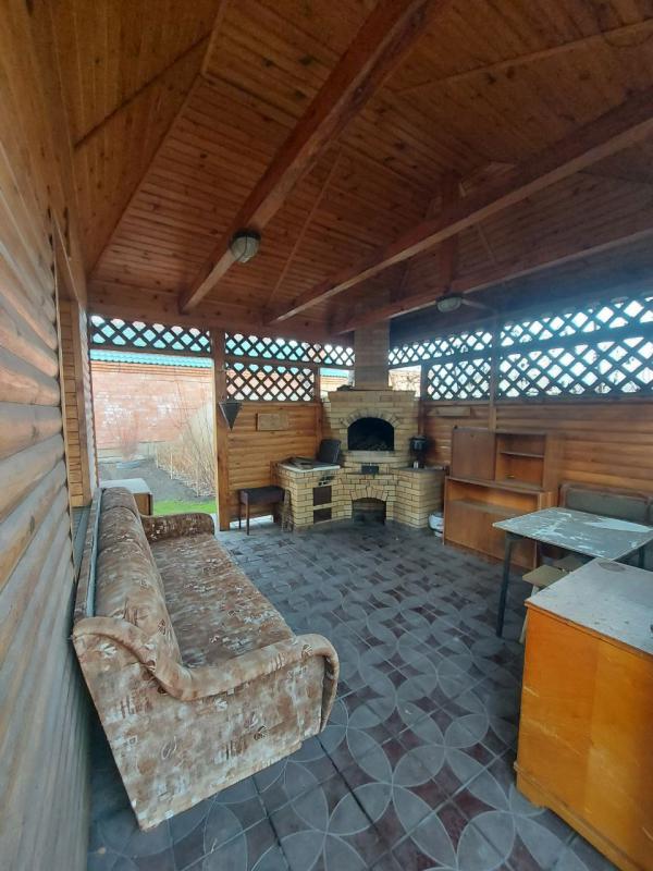 Продаётся одноэтажный дом, расположенный в городе Новотроицк на улице 1 мая. - Новотроицк